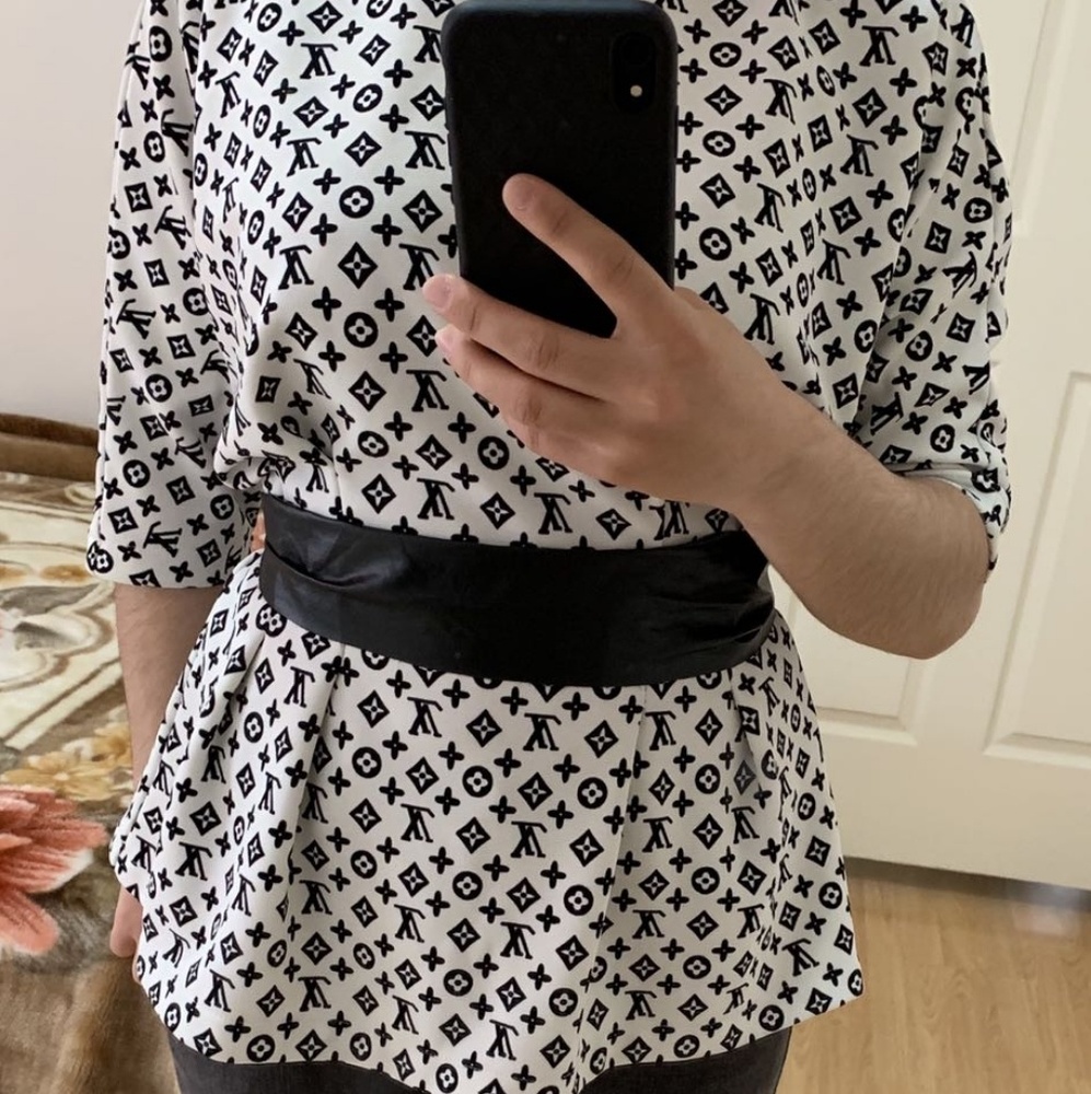 Women tops